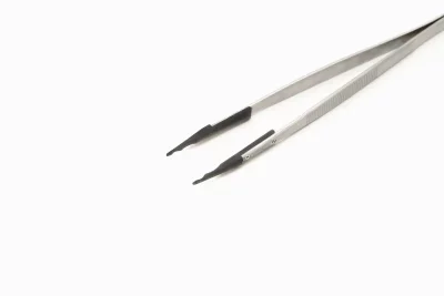 Пинцет металлический